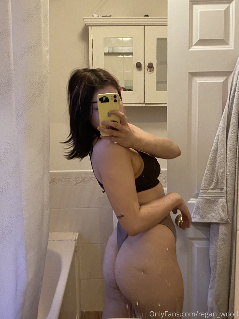 Photo by ghostzgirl published on October 16,2023 11:03:17 - BestThots