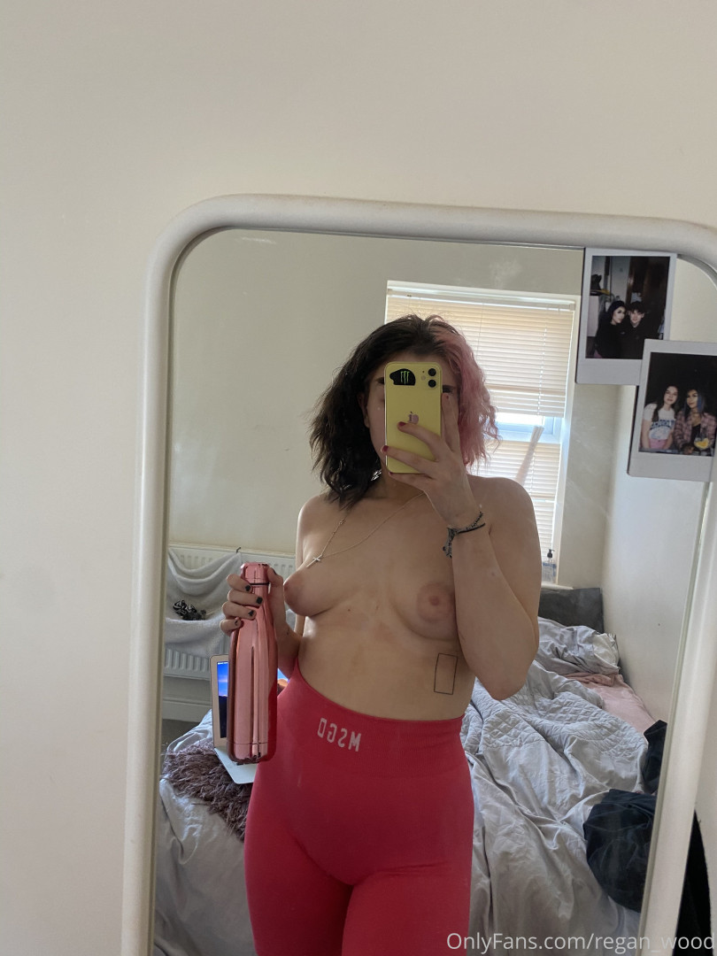 Photo by ghostzgirl published on October 16,2023 11:09:47 - BestThots