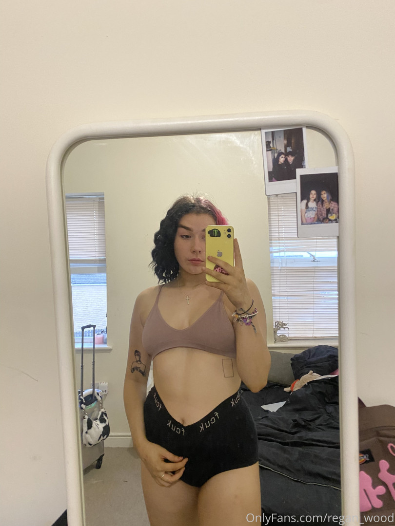 Photo by ghostzgirl published on October 16,2023 11:09:56 - BestThots