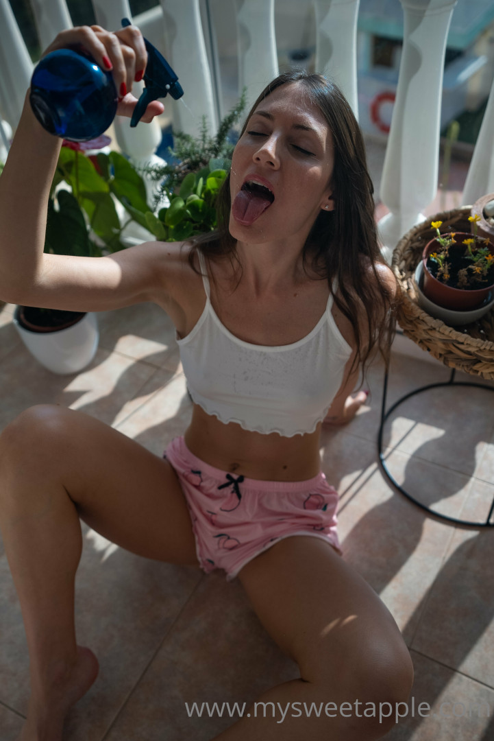 Photo by mysweetapple published on October 16,2023 19:43:01 - BestThots