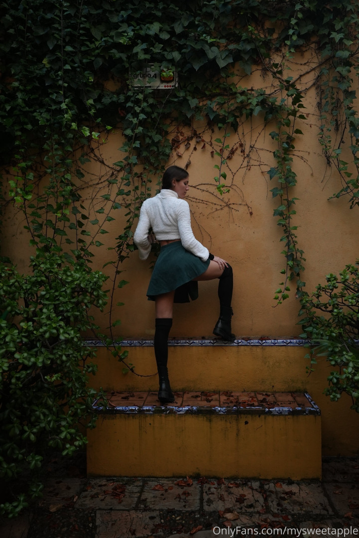 Photo by mysweetapple published on October 16,2023 19:54:34 - BestThots