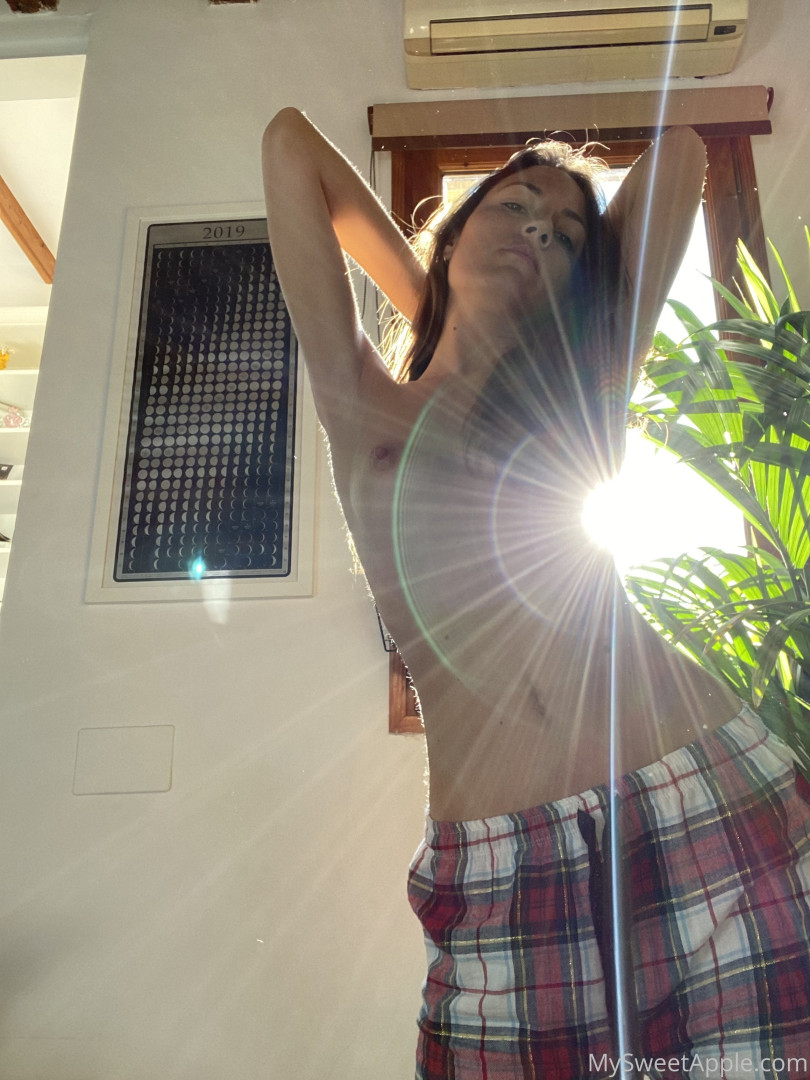 Photo by mysweetapple published on October 16,2023 19:57:07 - BestThots