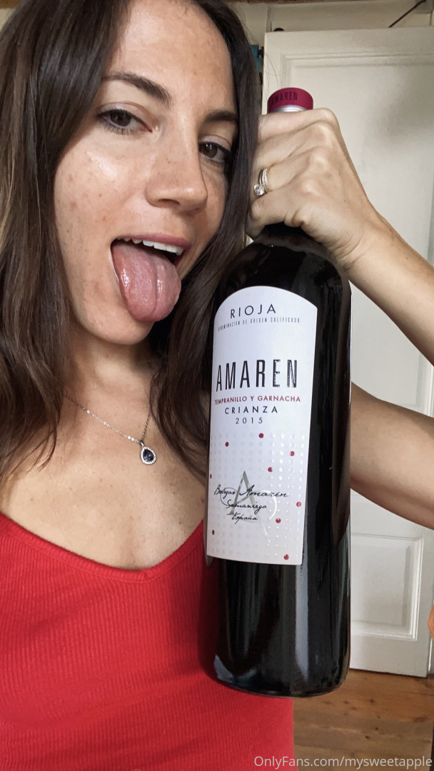 Photo by mysweetapple published on October 16,2023 20:37:25 - BestThots