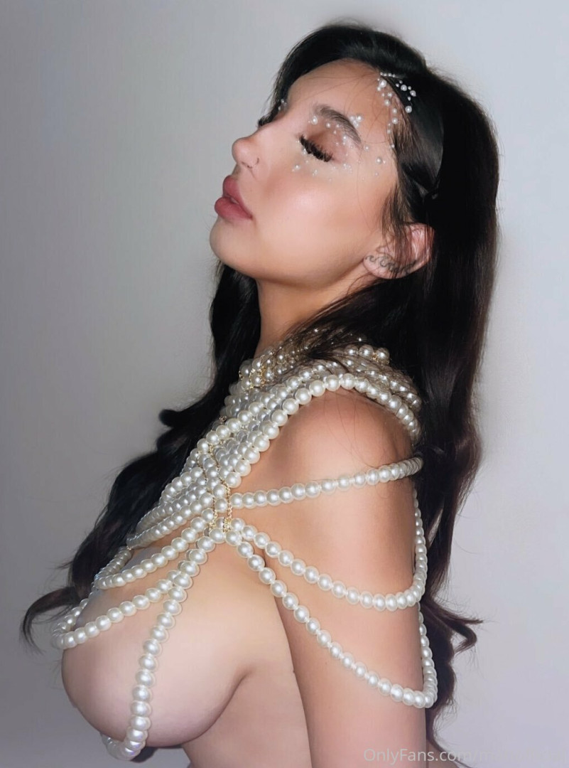 Photo by matiofficial published on August 23,2023 22:35:45 - BestThots