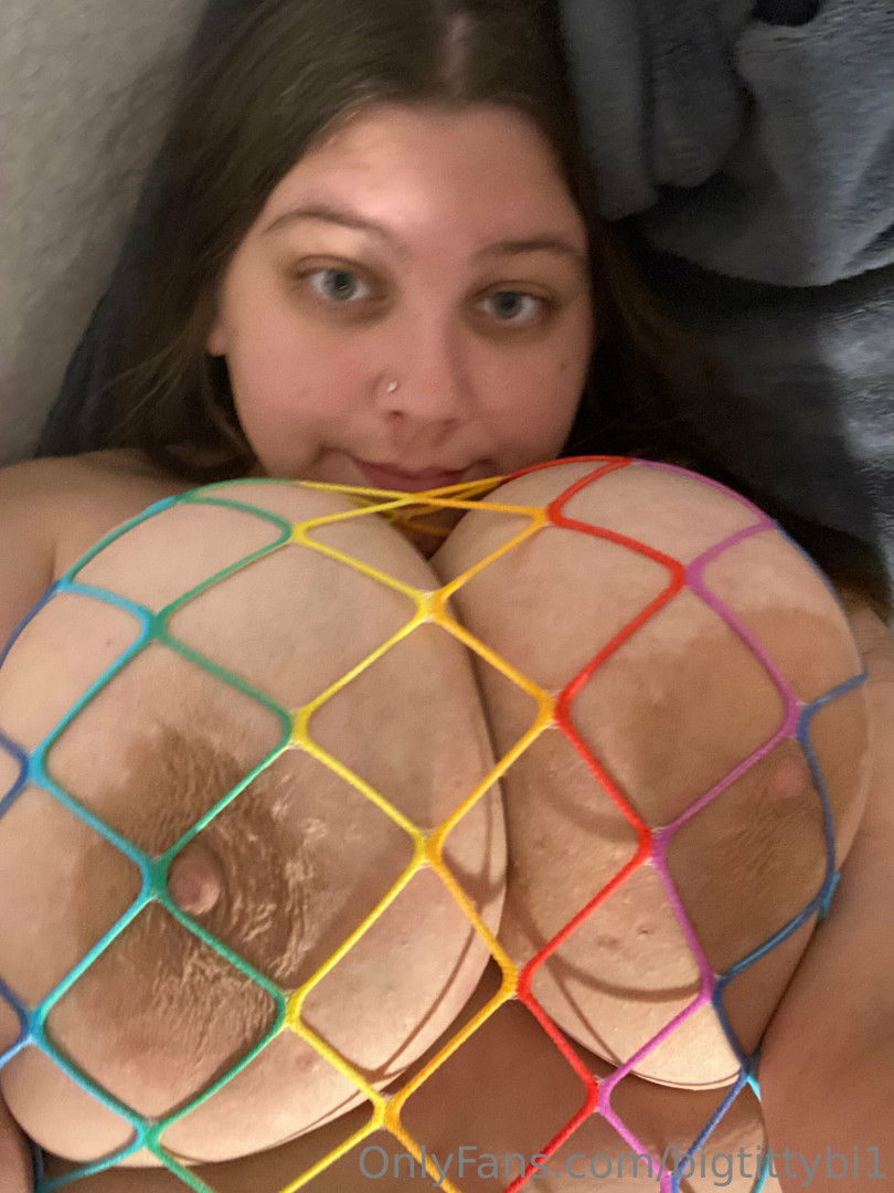 Photo by bigtittybi1 published on July 18,2023 19:01:19 - BestThots