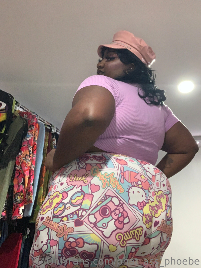 Photo by phat_ass_phoebe published on July 5,2023 18:15:10 - BestThots