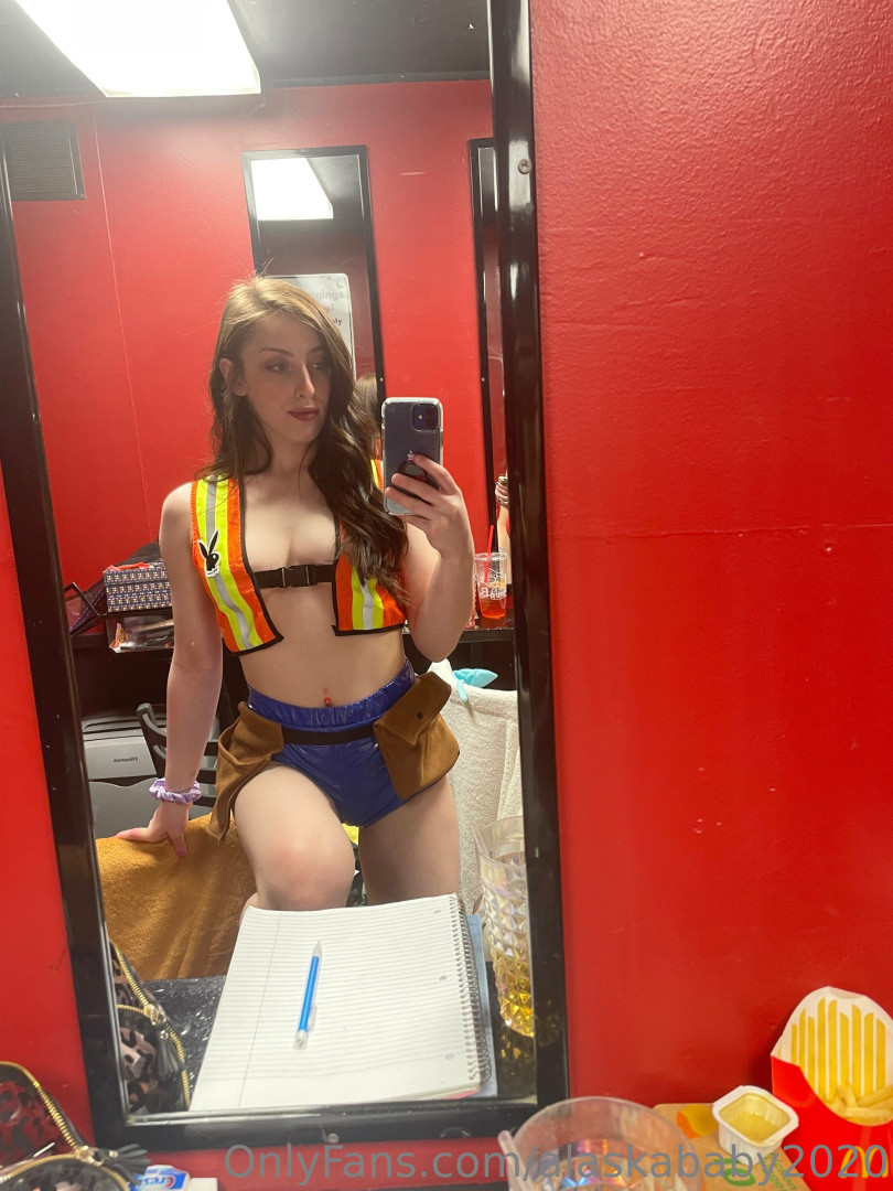 Photo by alaskababy2020 published on November 20,2023 05:42:16 - BestThots