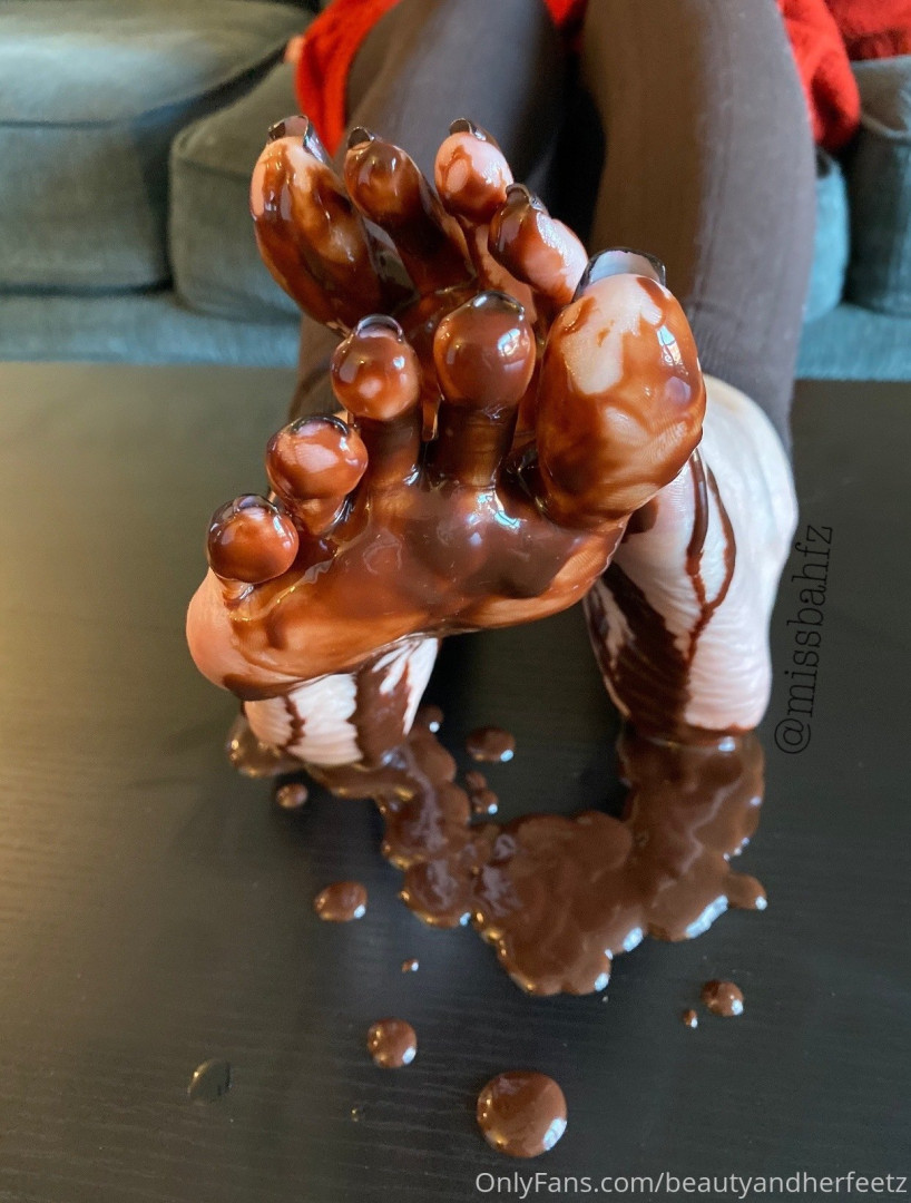 Photo by beautyandherfeetz published on October 16,2023 12:21:14 - BestThots