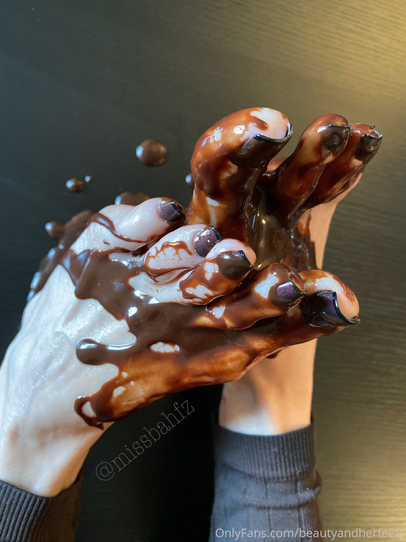 Photo by beautyandherfeetz published on October 16,2023 12:22:47 - BestThots