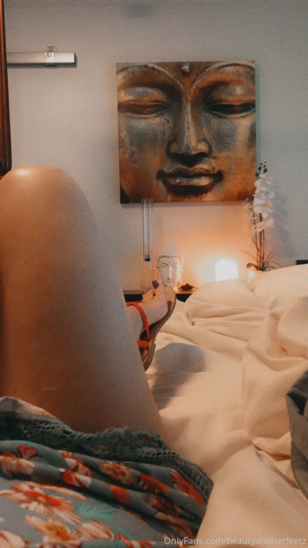 Photo by beautyandherfeetz published on October 16,2023 12:23:22 - BestThots