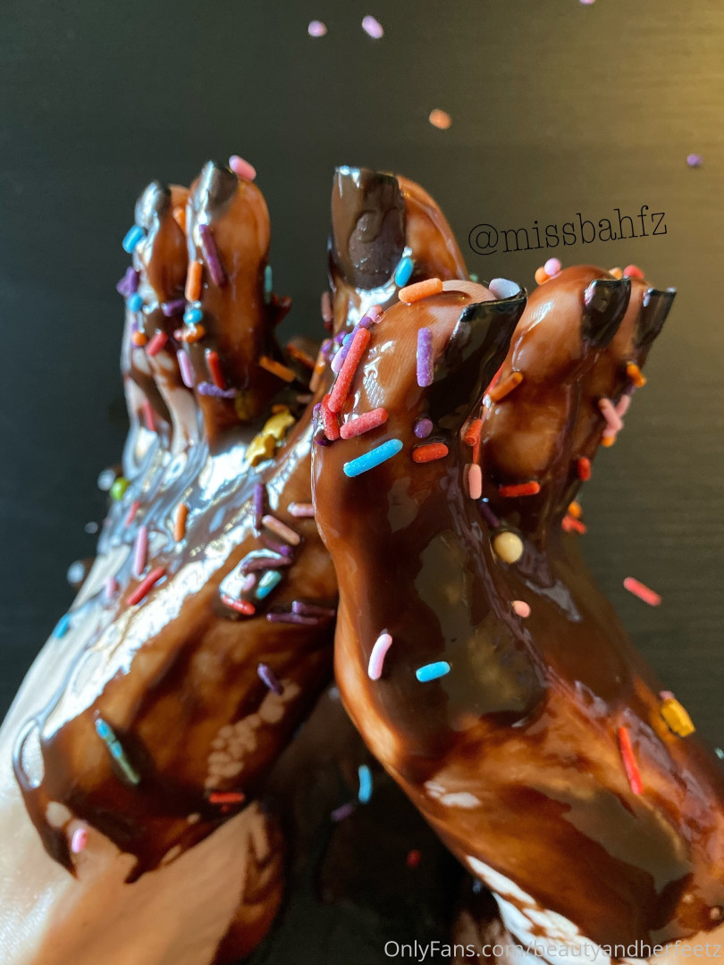 Photo by beautyandherfeetz published on October 16,2023 12:30:08 - BestThots