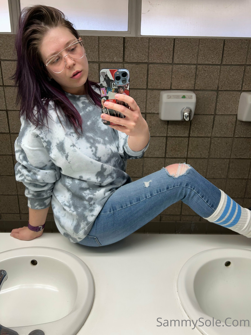 Photo by sammysole published on October 12,2023 17:00:07 - BestThots