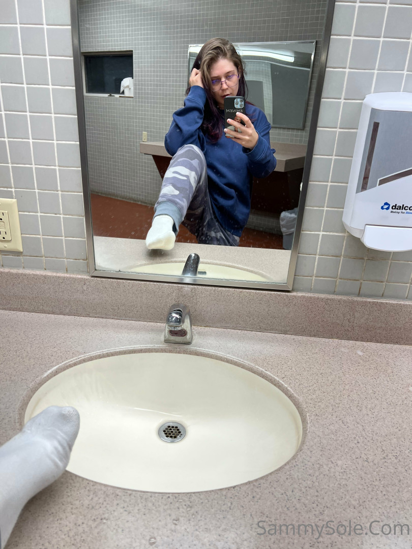 Photo by sammysole published on October 12,2023 17:04:27 - BestThots