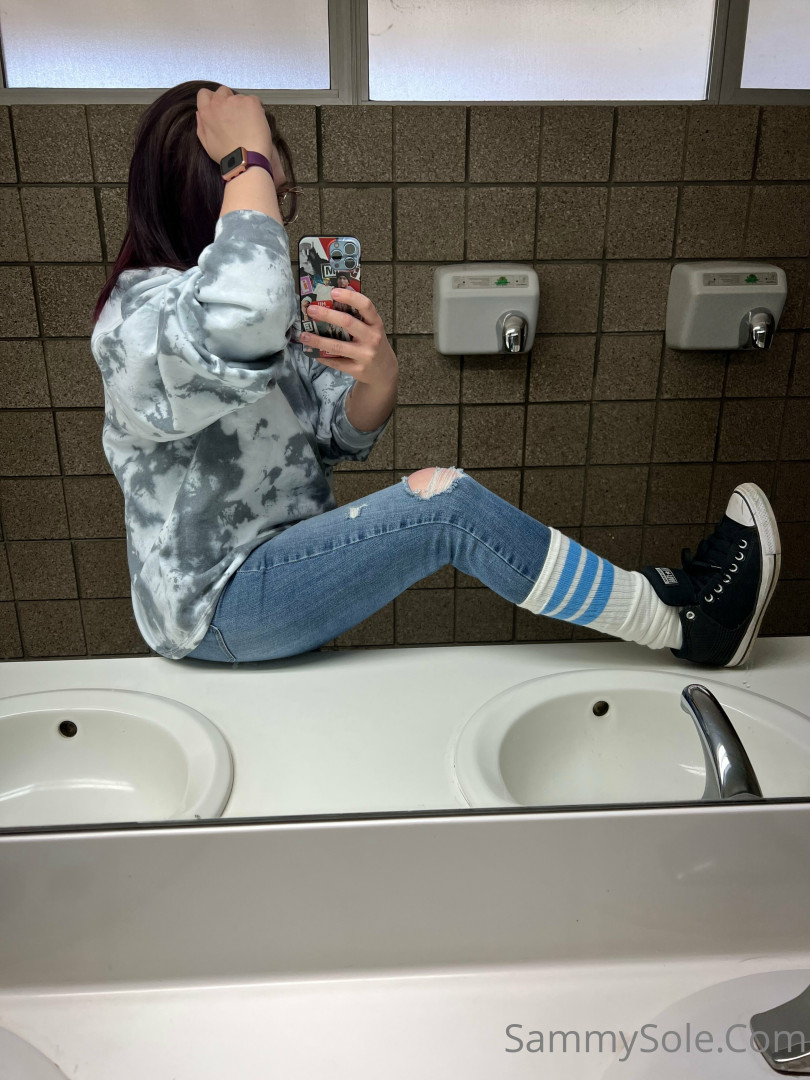 Photo by sammysole published on October 12,2023 21:00:37 - BestThots