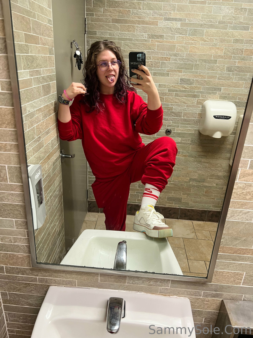Photo by sammysole published on October 12,2023 21:48:21 - BestThots