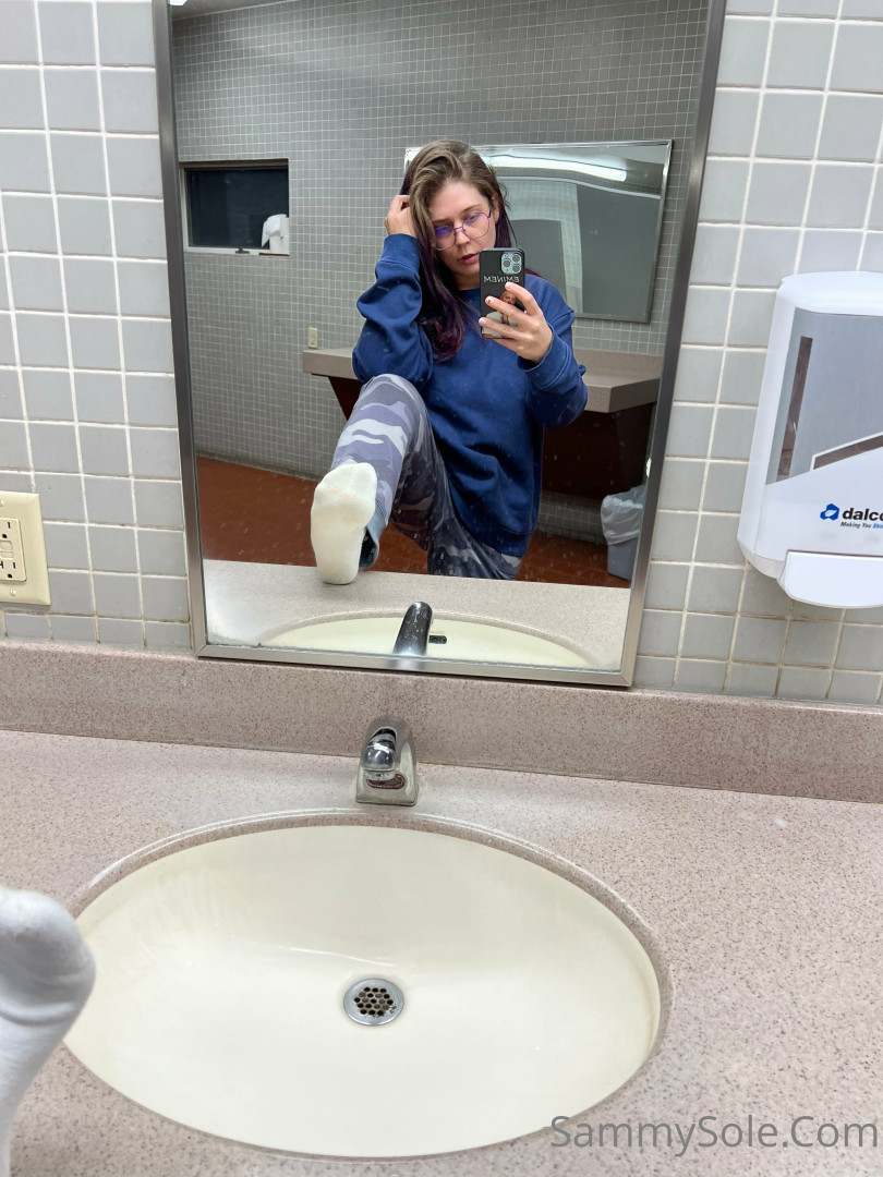 Photo by sammysole published on October 12,2023 23:46:06 - BestThots