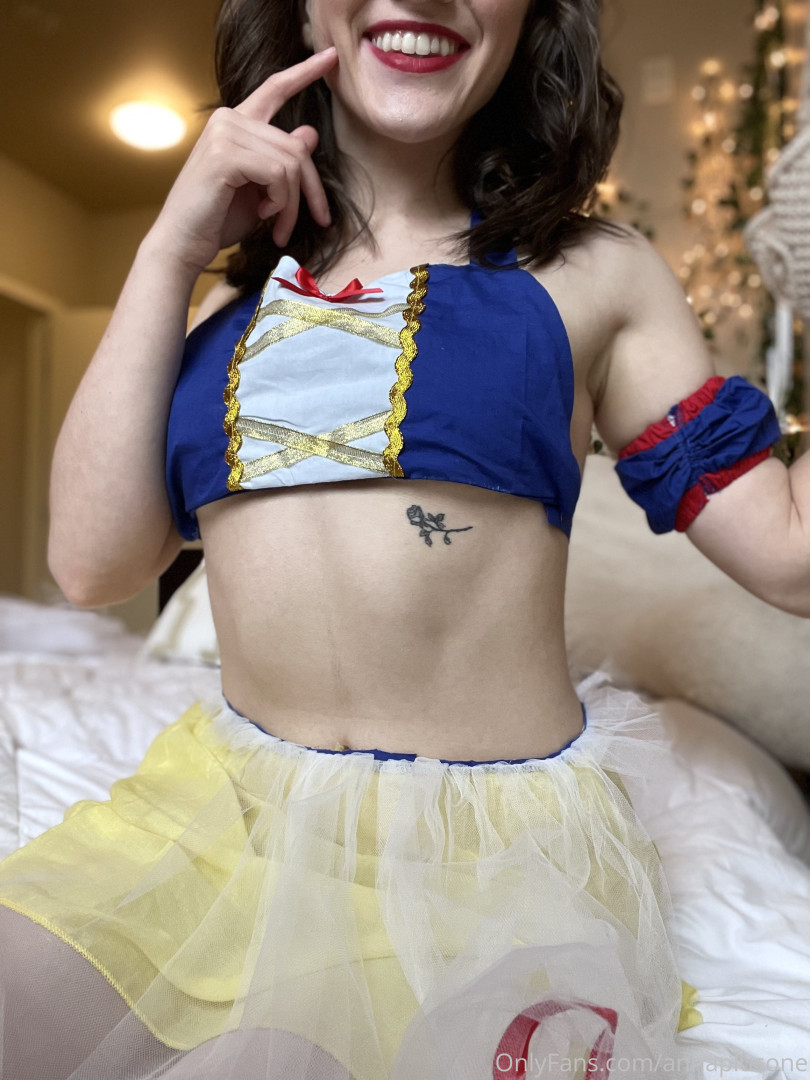 Photo by annaplusone published on November 23,2023 02:44:10 - BestThots