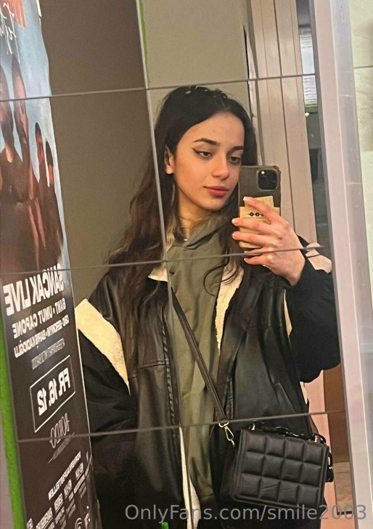 Photo by smile2003 published on May 17,2023 21:46:34 - BestThots