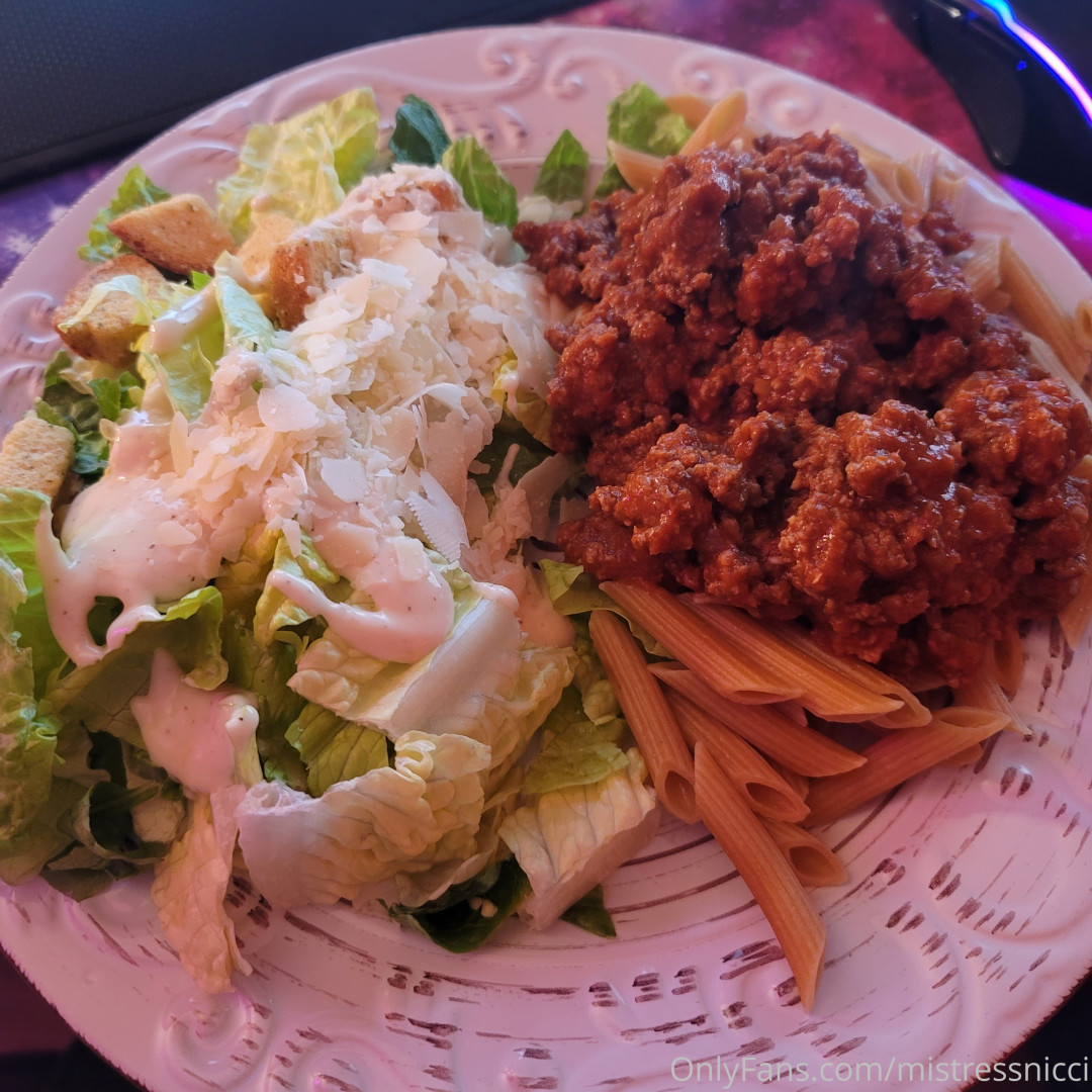 Photo by mistressnicci published on October 14,2023 05:39:10 - BestThots