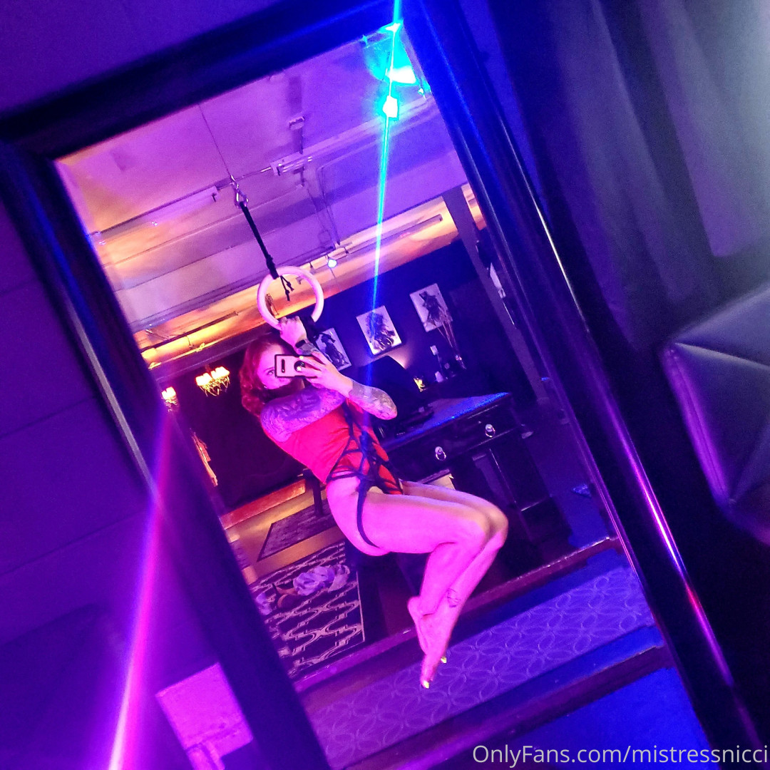 Photo by mistressnicci published on October 14,2023 07:46:45 - BestThots