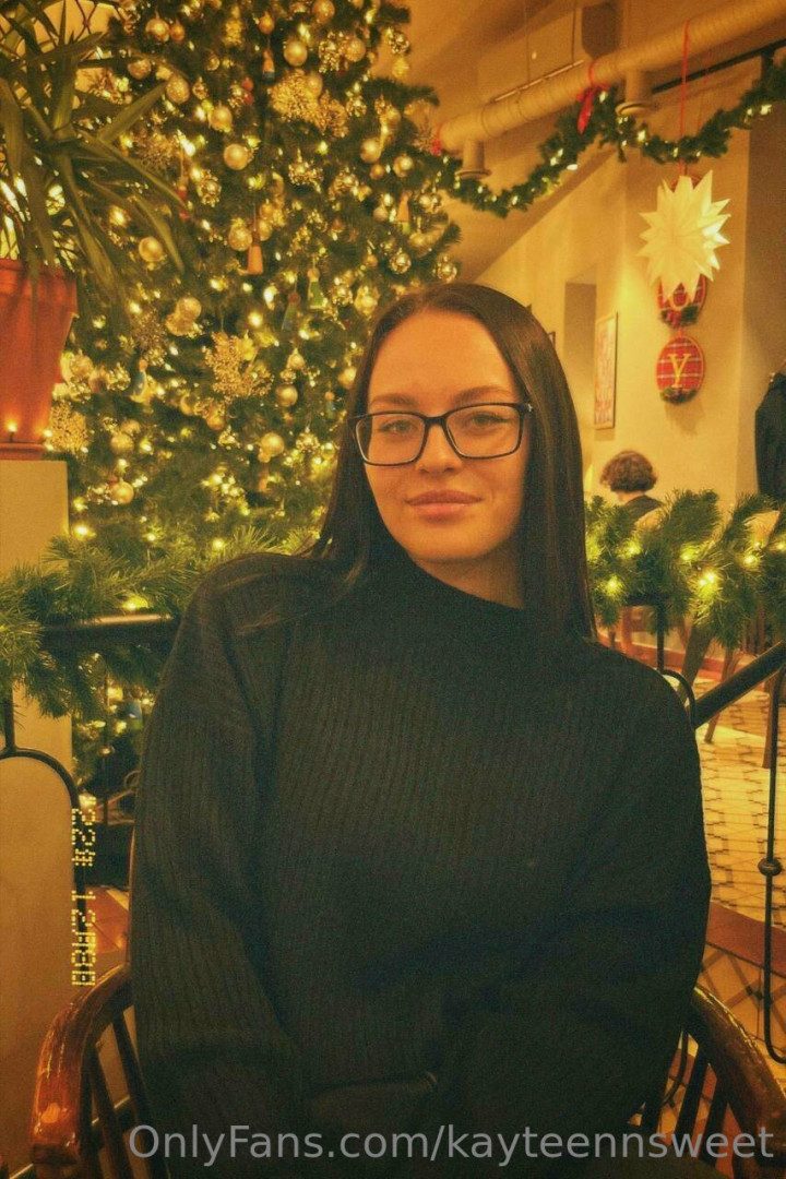 Photo by kayteennsweet published on October 11,2023 19:39:05 - BestThots