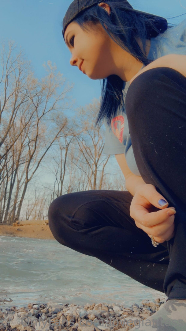 Photo by lovegiantess published on June 23,2023 07:08:44 - BestThots