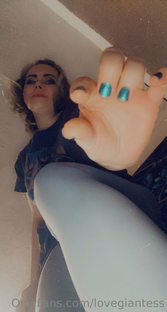 Photo by lovegiantess published on June 23,2023 07:09:19 - BestThots