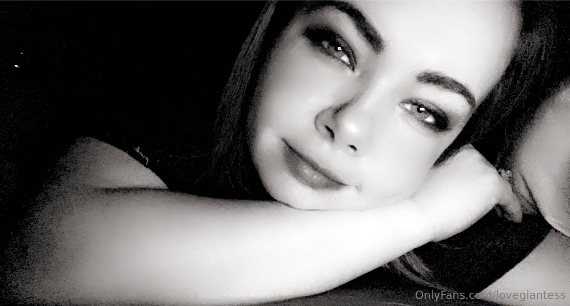 Photo by lovegiantess published on June 23,2023 07:10:12 - BestThots