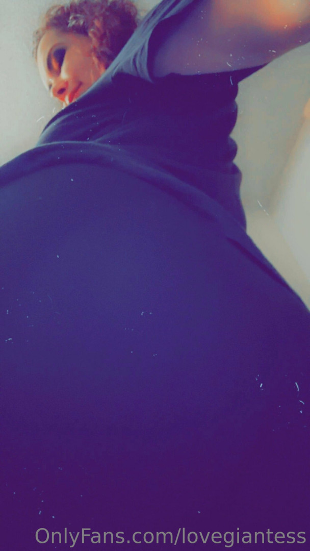 Photo by lovegiantess published on June 23,2023 07:12:03 - BestThots