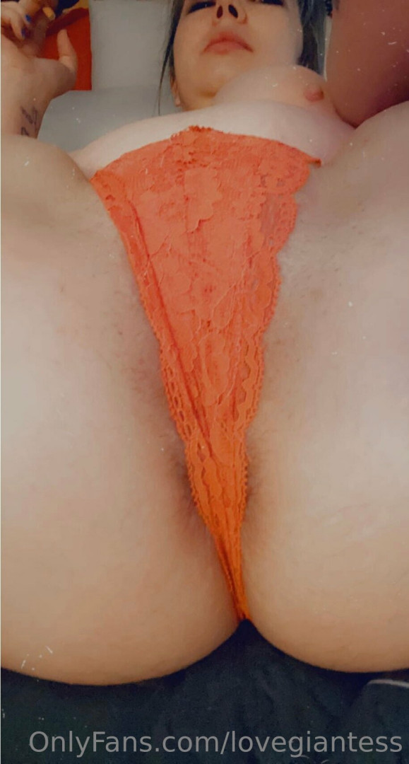 Photo by lovegiantess published on June 23,2023 07:12:05 - BestThots
