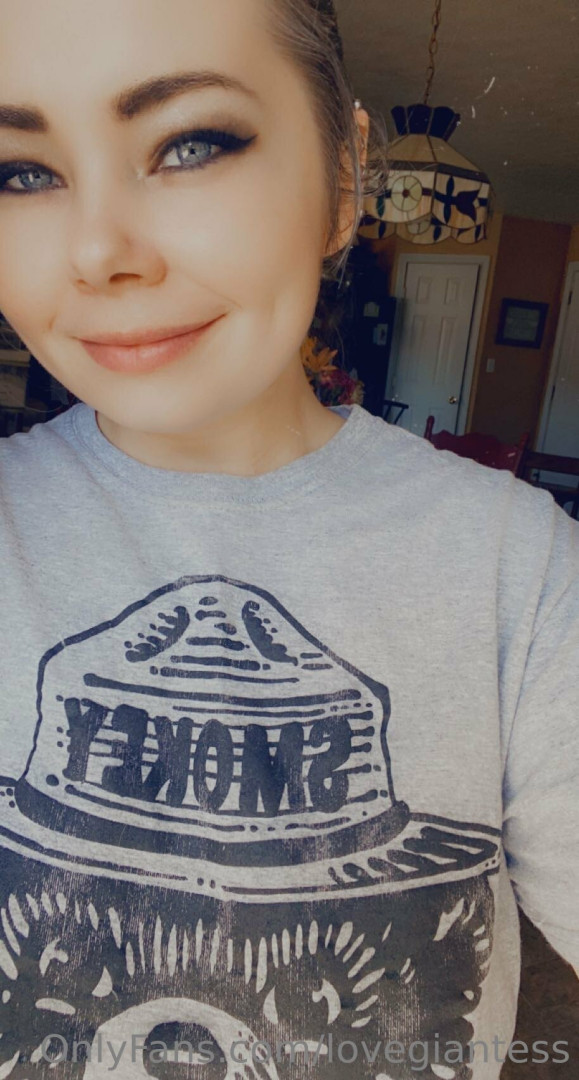 Photo by lovegiantess published on June 23,2023 07:12:13 - BestThots