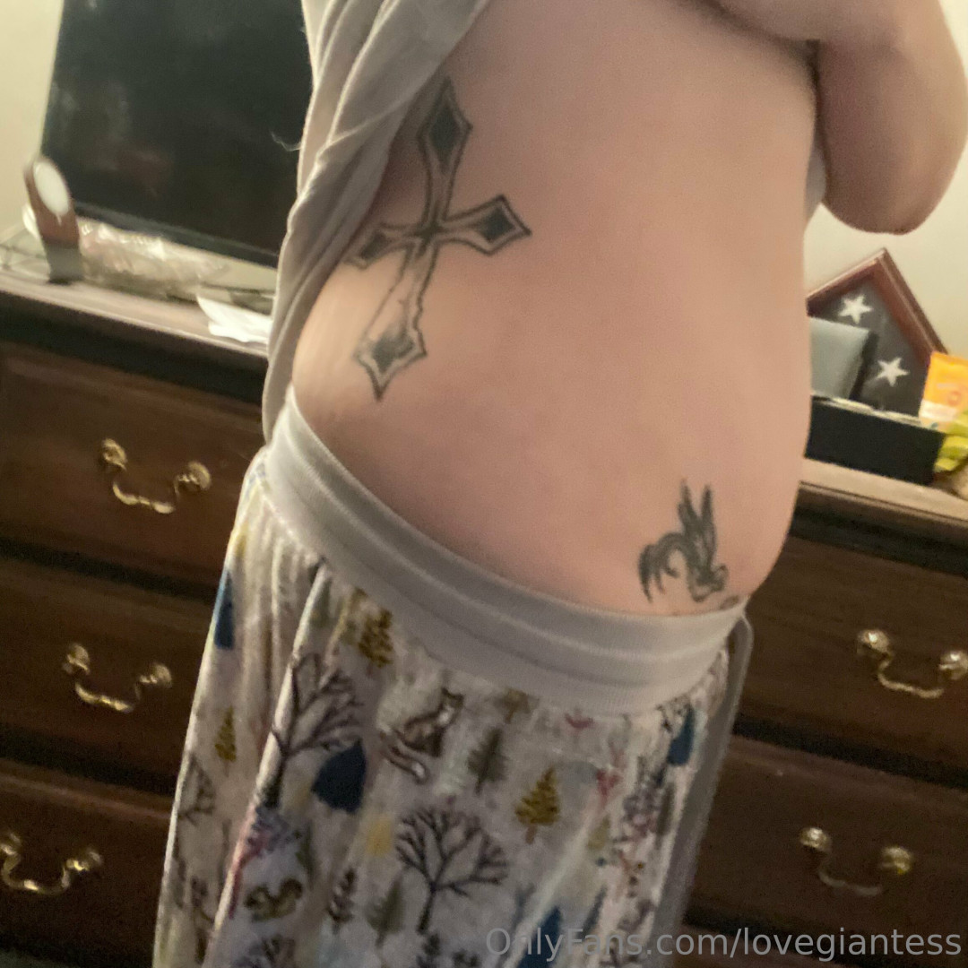 Photo by lovegiantess published on June 23,2023 07:14:43 - BestThots