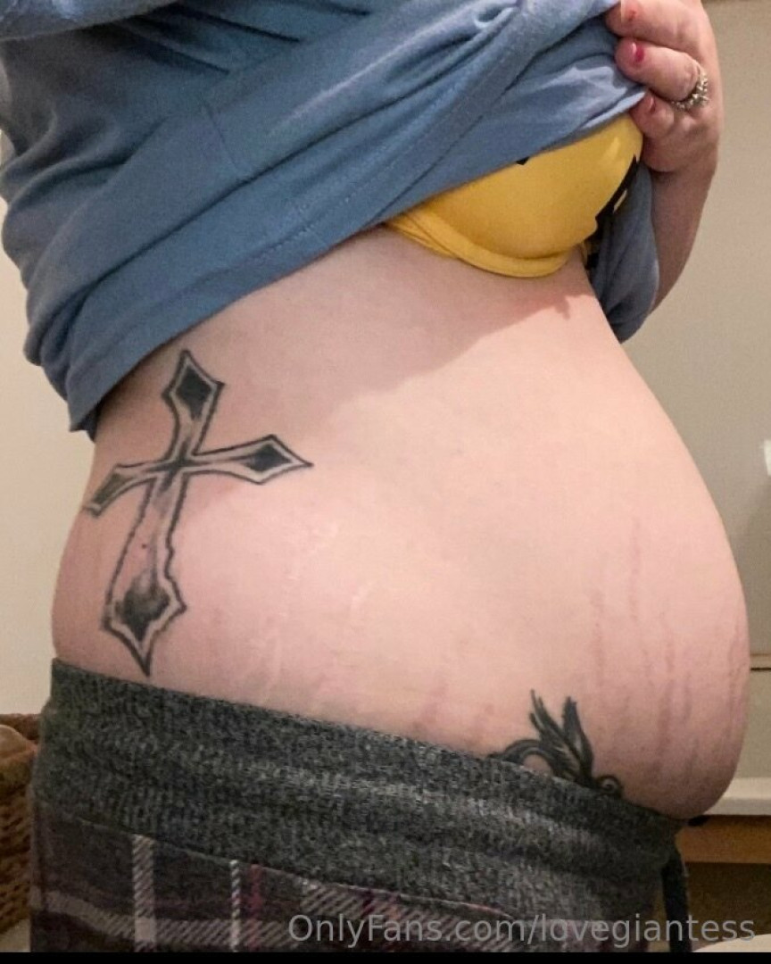 Photo by lovegiantess published on June 23,2023 07:17:53 - BestThots