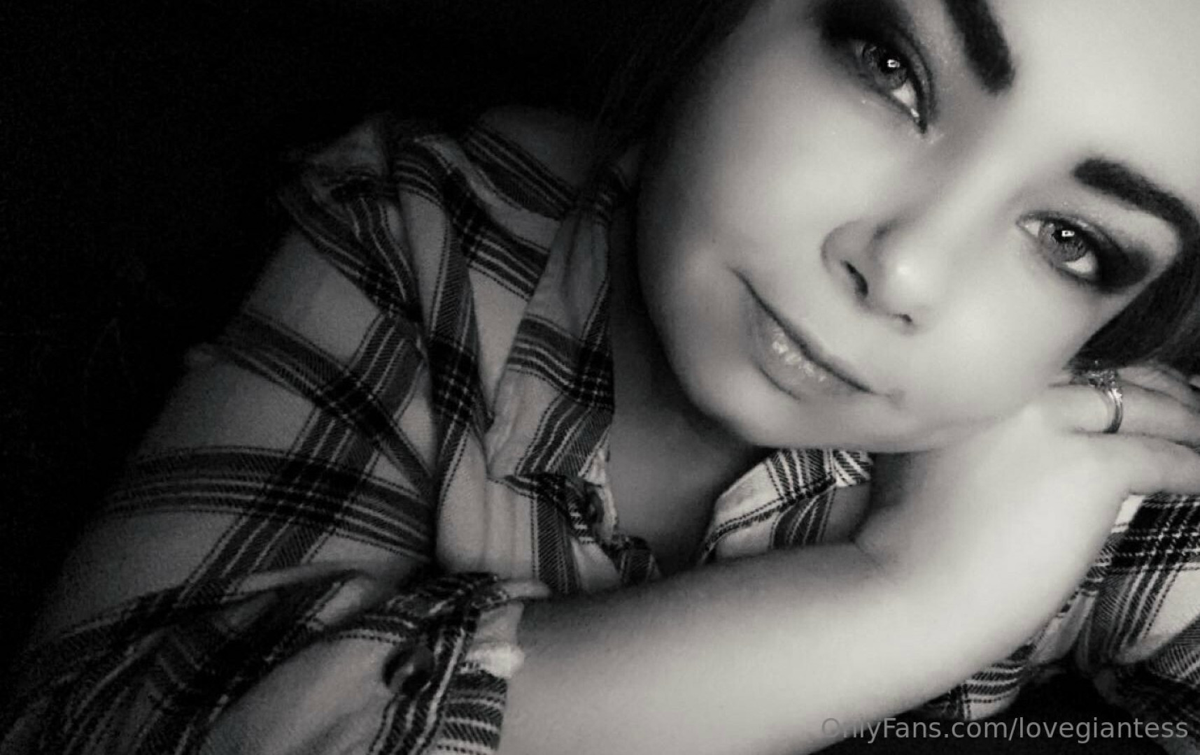 Photo by lovegiantess published on June 23,2023 07:19:51 - BestThots