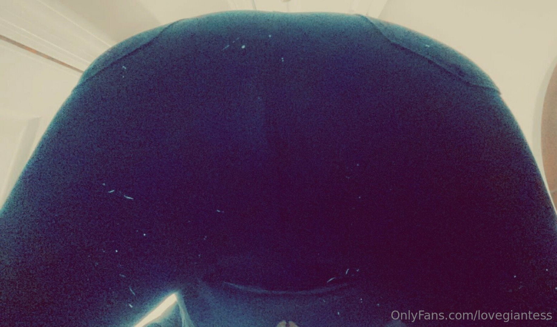 Photo by lovegiantess published on June 23,2023 07:21:10 - BestThots