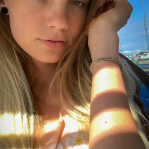 brawniebee #8766181