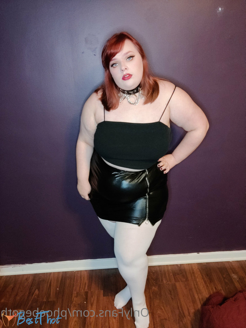 Photo by phoebegoth published on December 21,2024 04:07:16 - BestThots