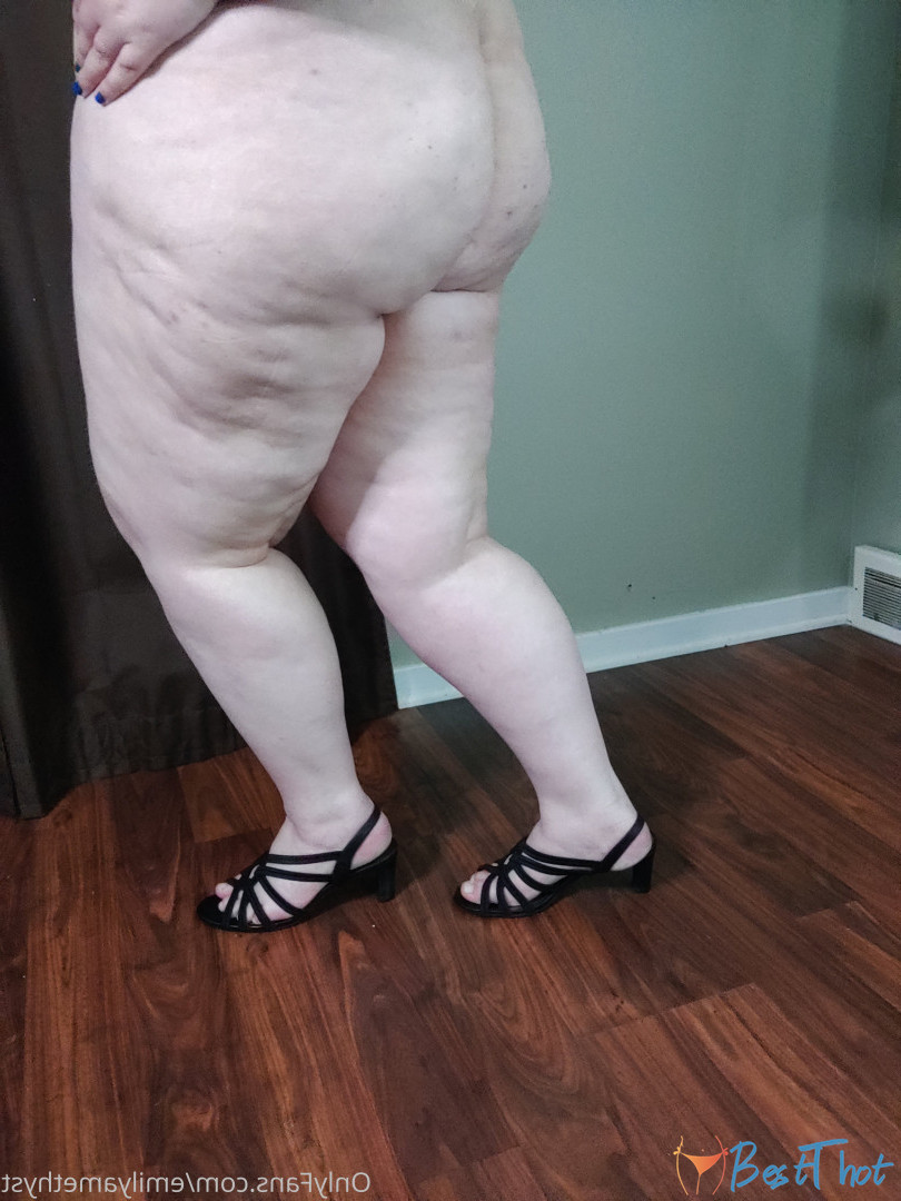 Photo by phoebegoth published on December 21,2024 04:08:01 - BestThots