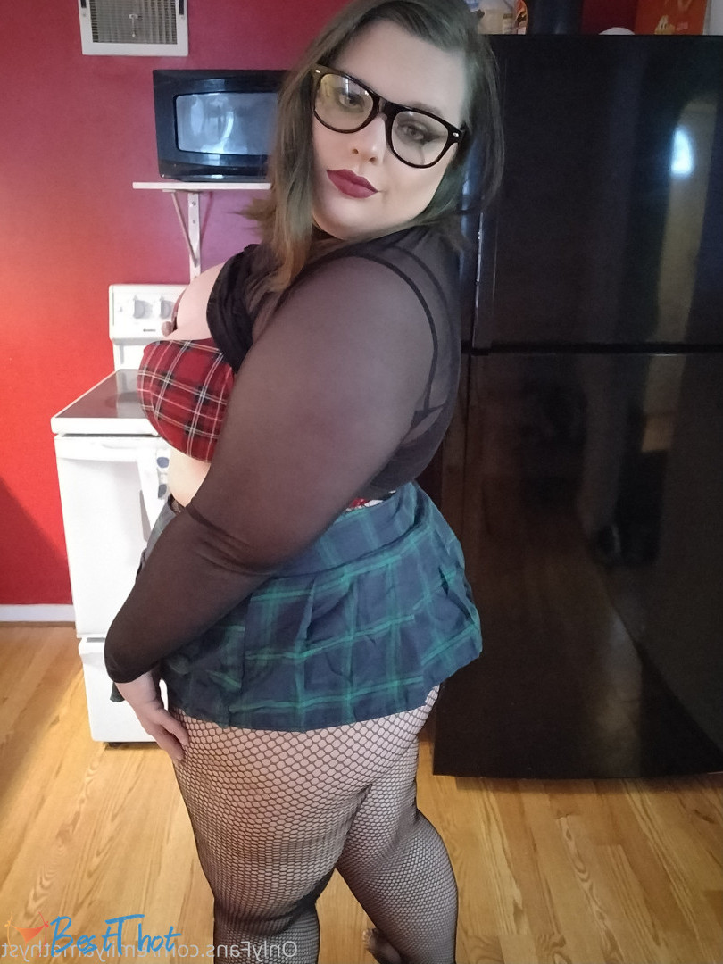 Photo by phoebegoth published on December 21,2024 04:08:35 - BestThots