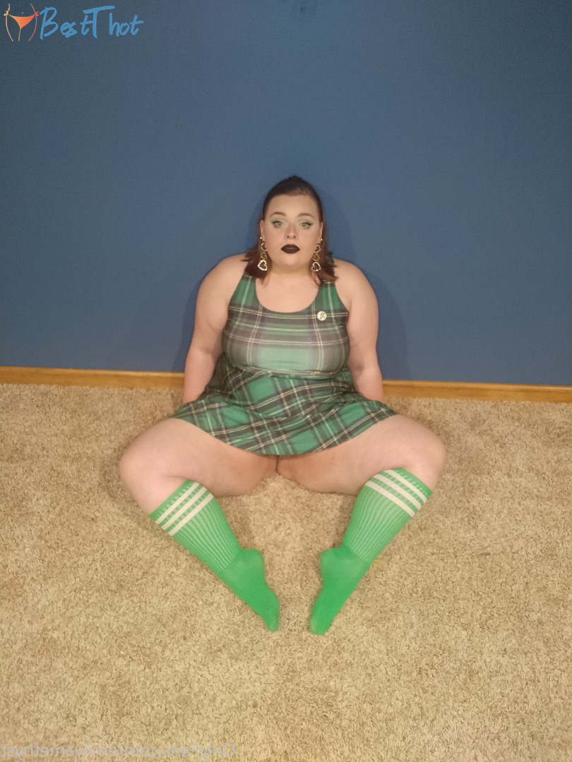 Photo by phoebegoth published on December 21,2024 06:09:52 - BestThots