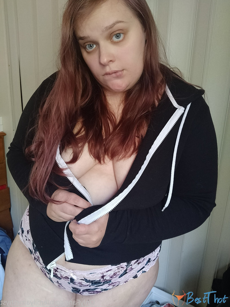 Photo by phoebegoth published on December 21,2024 07:07:37 - BestThots