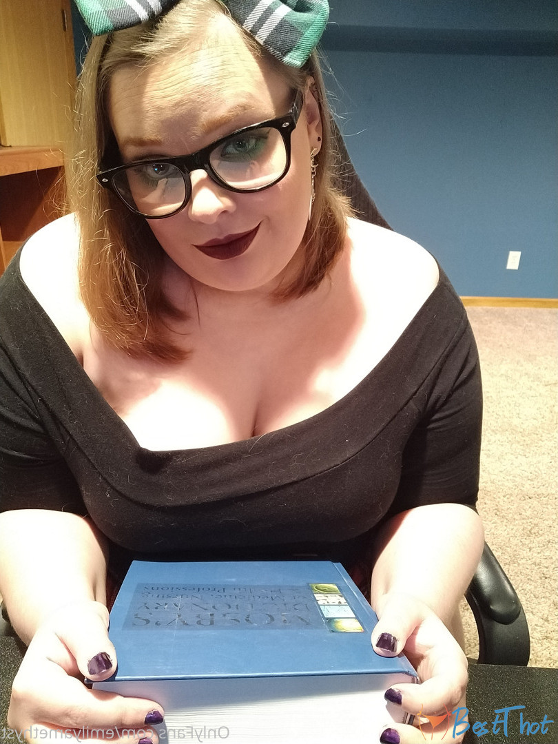 Photo by phoebegoth published on December 21,2024 07:07:40 - BestThots