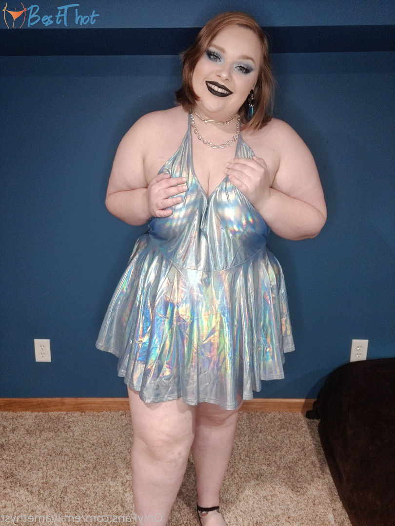 Photo by phoebegoth published on December 21,2024 07:07:44 - BestThots