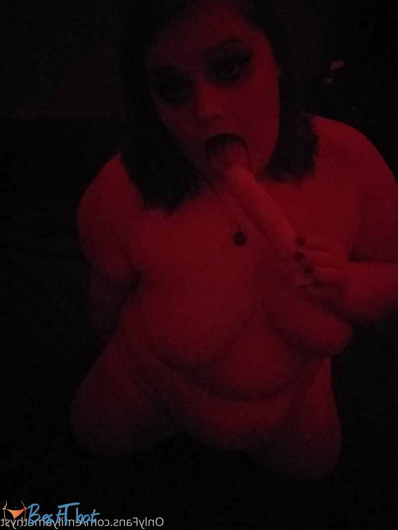 Photo by phoebegoth published on December 21,2024 07:08:04 - BestThots