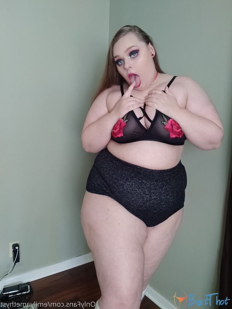 Photo by phoebegoth published on December 21,2024 07:08:06 - BestThots