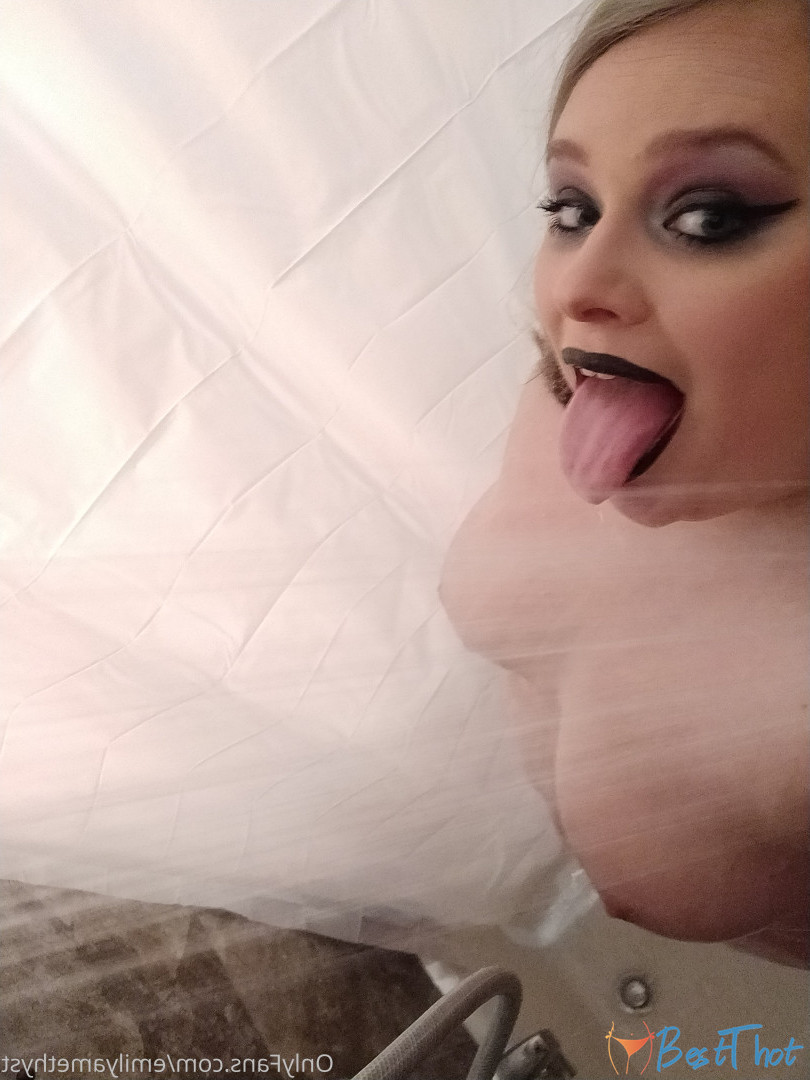 Photo by phoebegoth published on December 21,2024 07:08:39 - BestThots