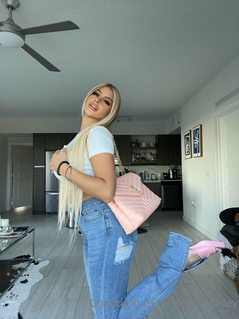 Photo by neyleenashley published on June 23,2023 00:10:19 - BestThots