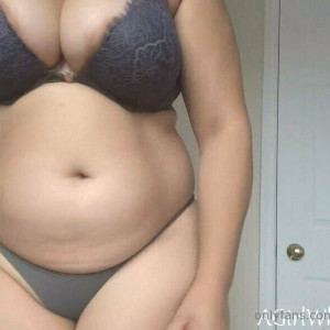 agirlwholikestoeat #8388725