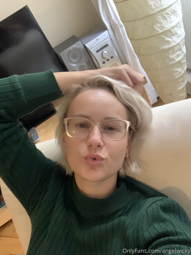 Photo by angelwicky published on November 21,2023 15:38:07 - BestThots