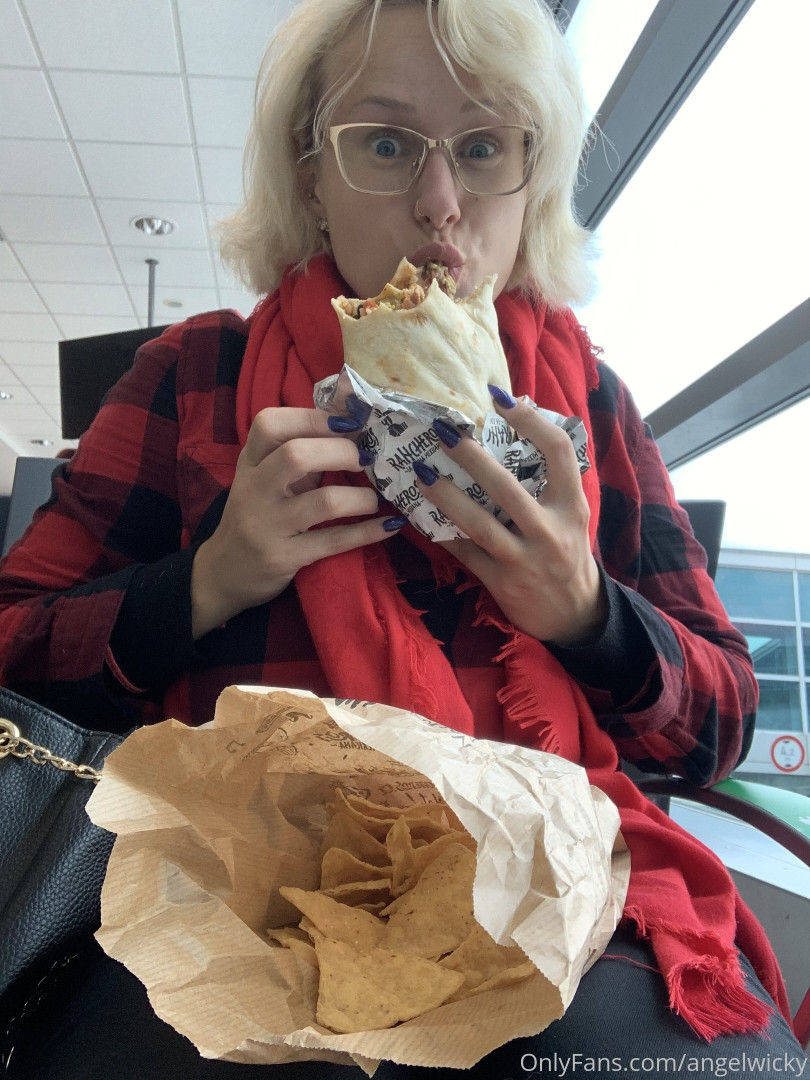 Photo by angelwicky published on November 21,2023 15:41:23 - BestThots
